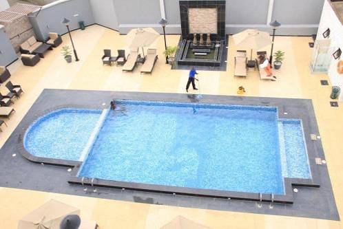 Owu Crown Hotel