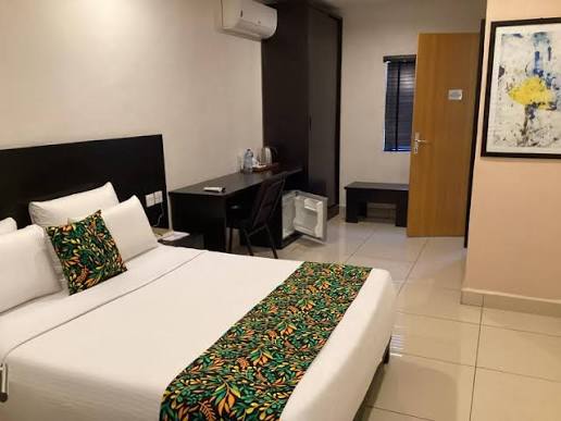 ADIS Hotel