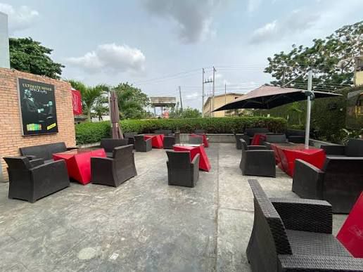 Bungalow Restaurant 