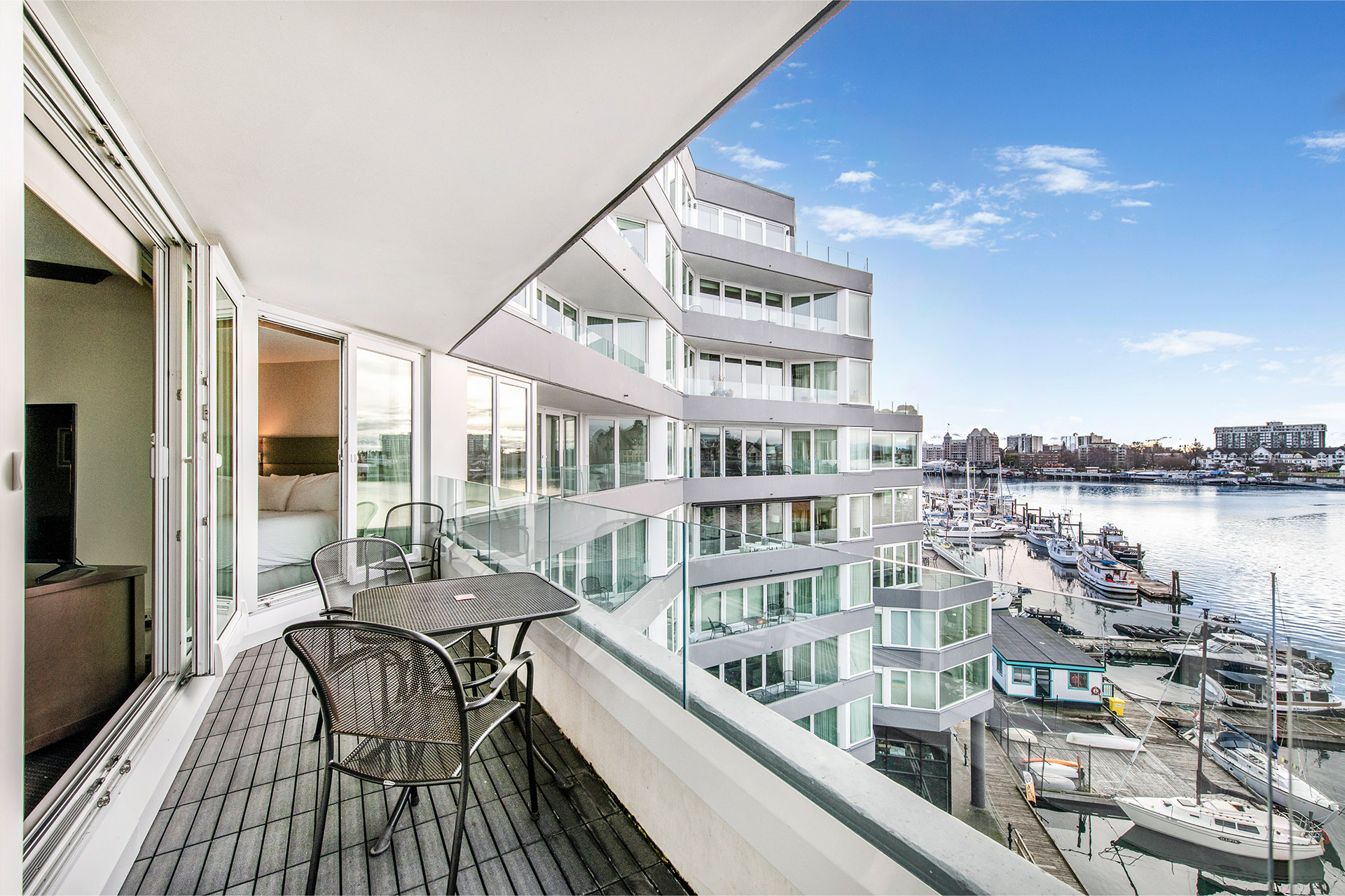 Victoria Island Harbour Suites